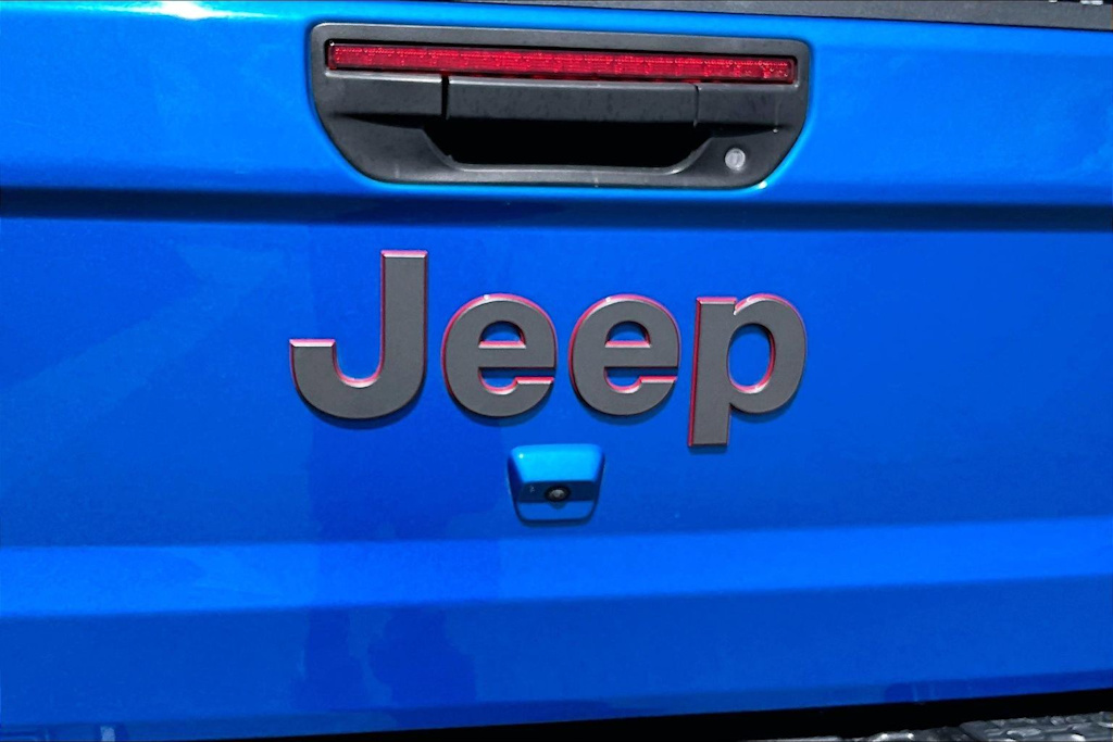 Thumbnail: 2020 Jeep Gladiator - 7