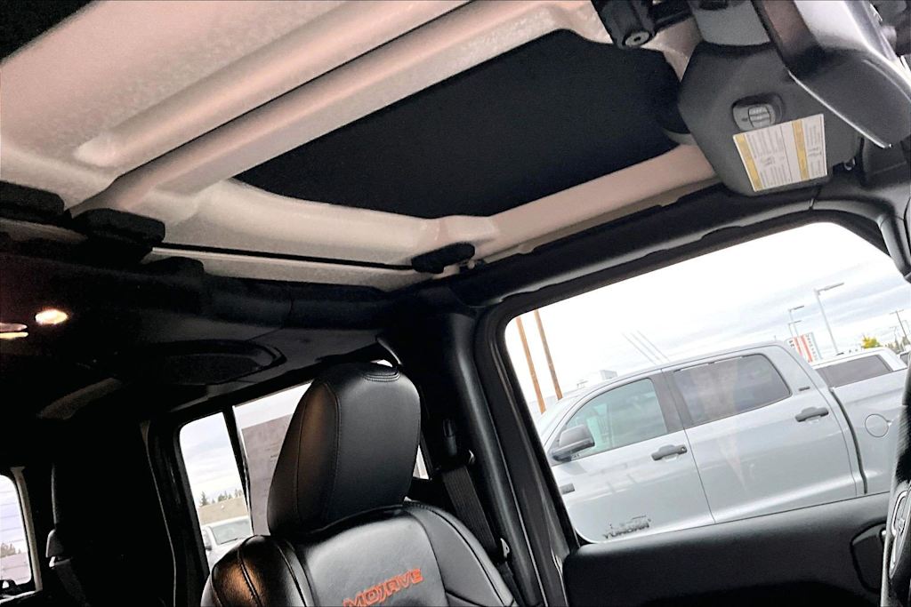 Thumbnail: 2021 Jeep Gladiator - 30