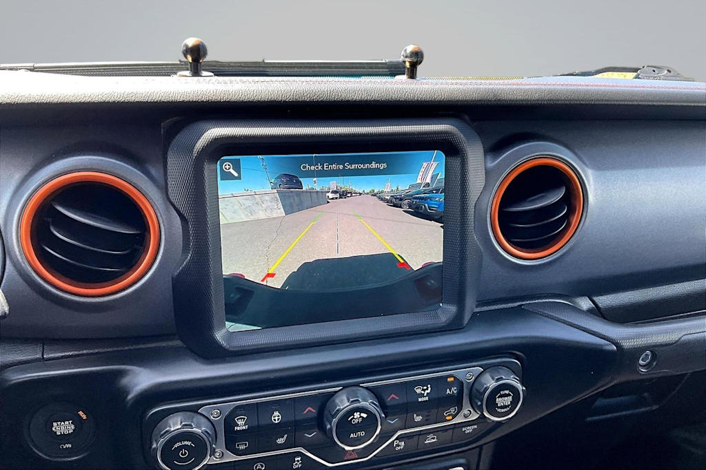 Thumbnail: 2022 Jeep Gladiator - 28