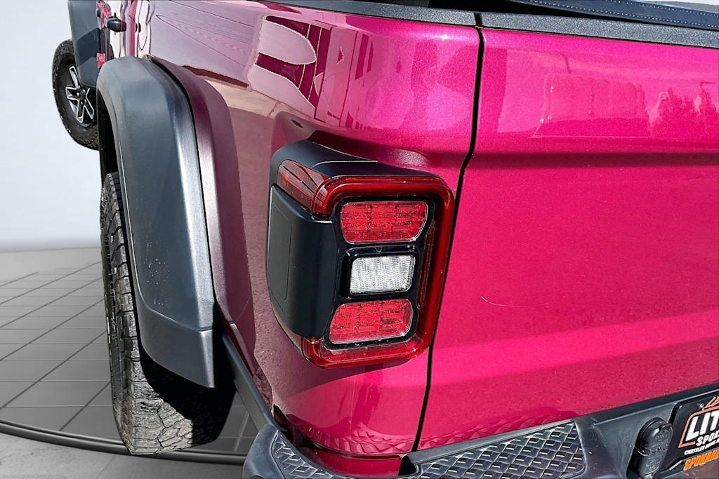 Thumbnail: 2024 Jeep Gladiator - 32