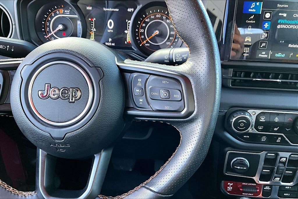 Thumbnail: 2024 Jeep Gladiator - 26