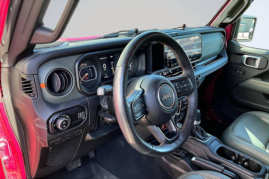 Thumbnail: 2024 Jeep Gladiator - 2