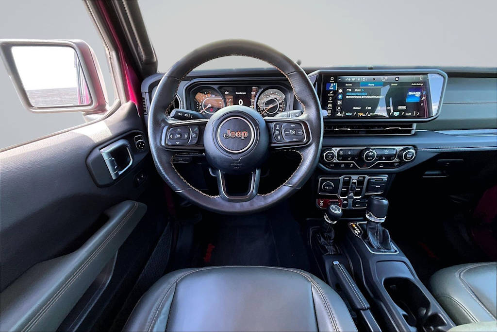 Thumbnail: 2024 Jeep Gladiator - 14