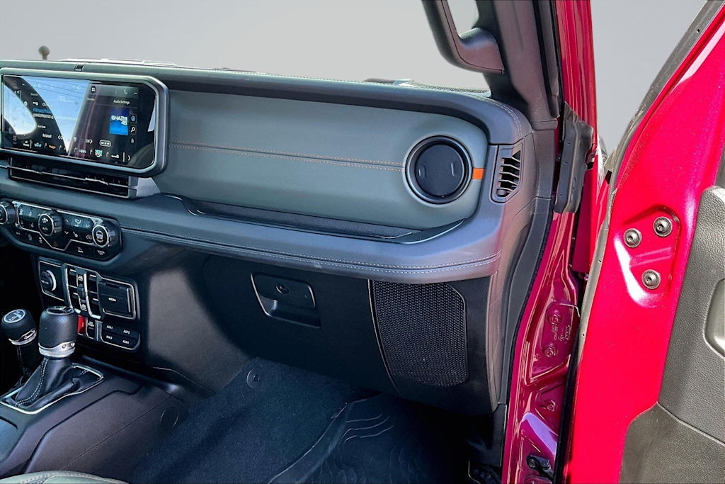 Thumbnail: 2024 Jeep Gladiator - 24