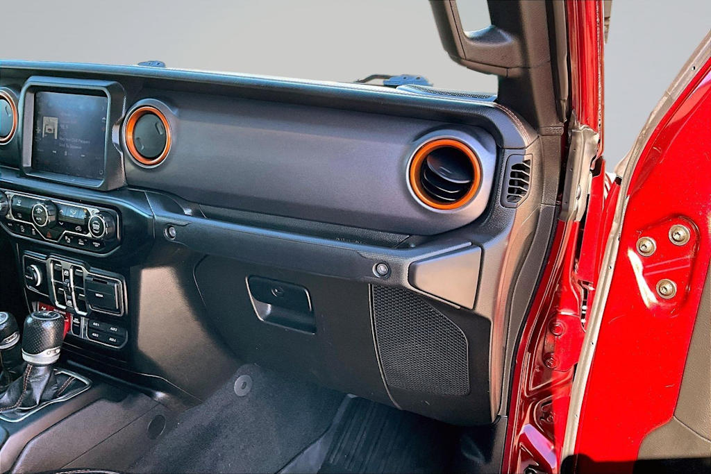 Thumbnail: 2021 Jeep Gladiator - 24