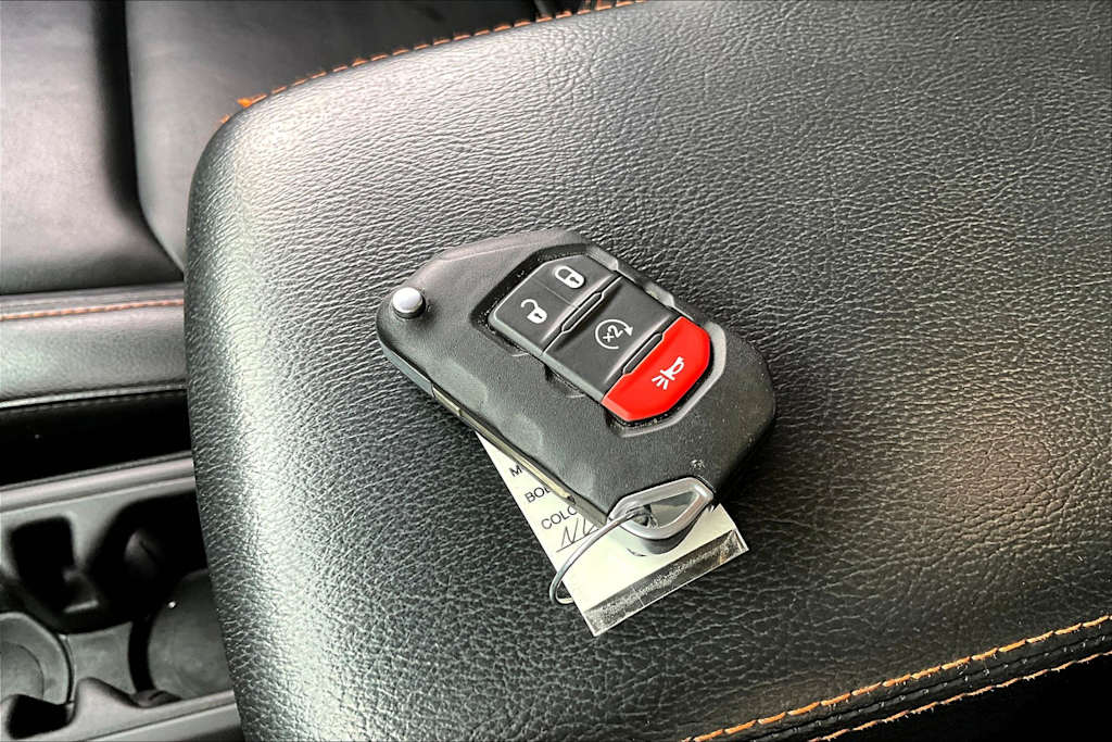 Thumbnail: 2022 Jeep Gladiator - 18