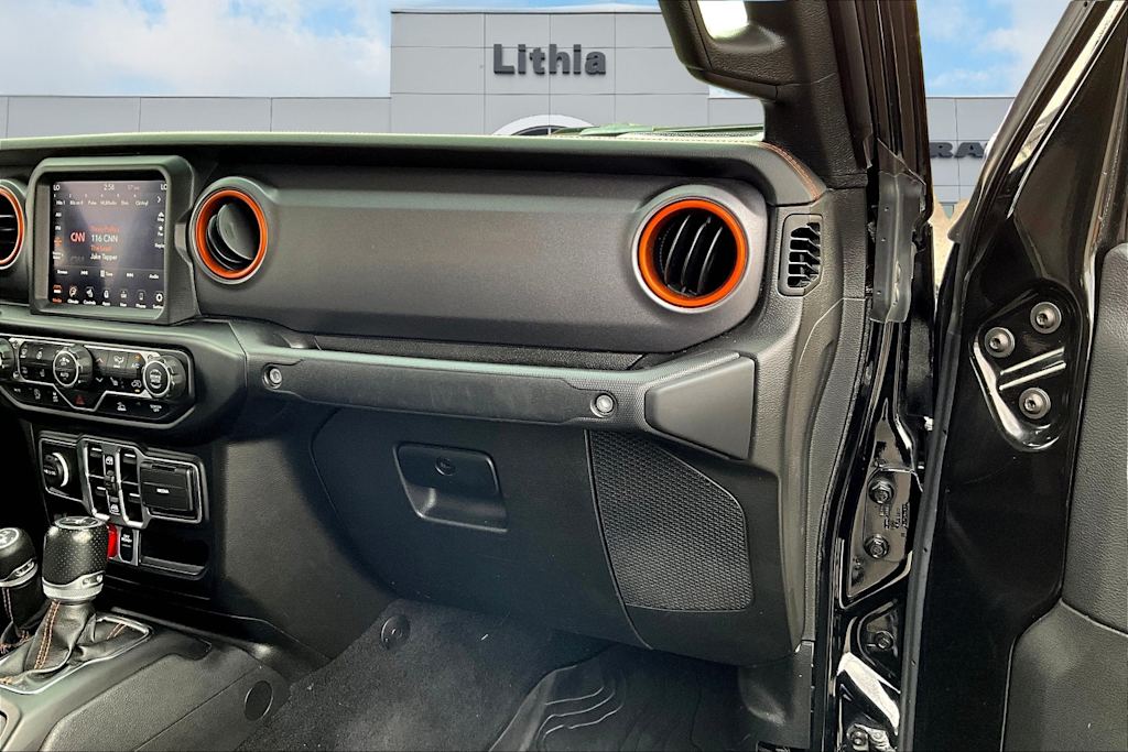 Thumbnail: 2022 Jeep Gladiator - 24