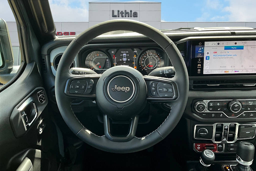 Thumbnail: 2025 Jeep Gladiator - 13