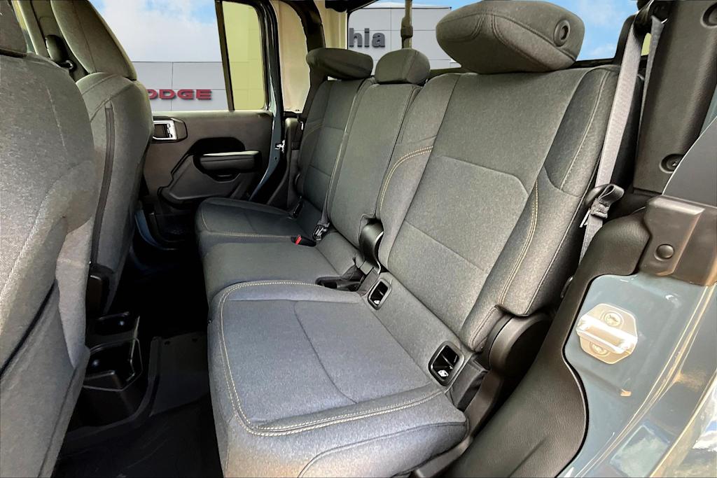 Thumbnail: 2025 Jeep Gladiator - 20