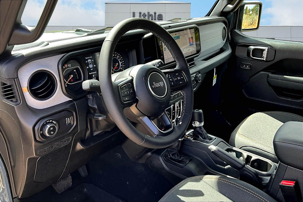 Thumbnail: 2025 Jeep Gladiator - 2