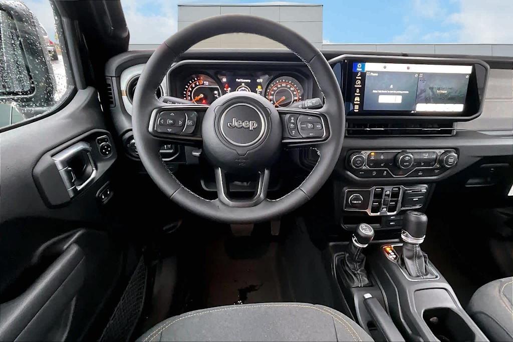 Thumbnail: 2026 Jeep Gladiator - 13