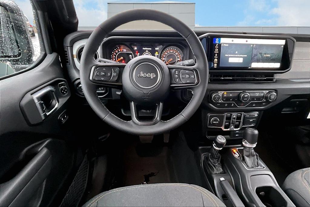 Thumbnail: 2026 Jeep Gladiator - 13