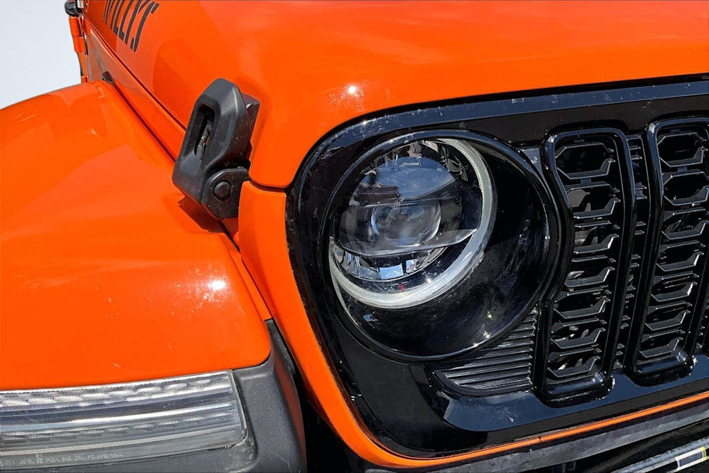 Thumbnail: 2025 Jeep Gladiator - 30
