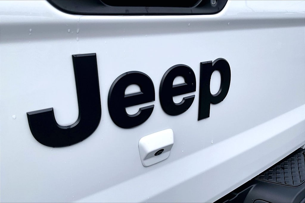 Thumbnail: 2026 Jeep Gladiator - 7