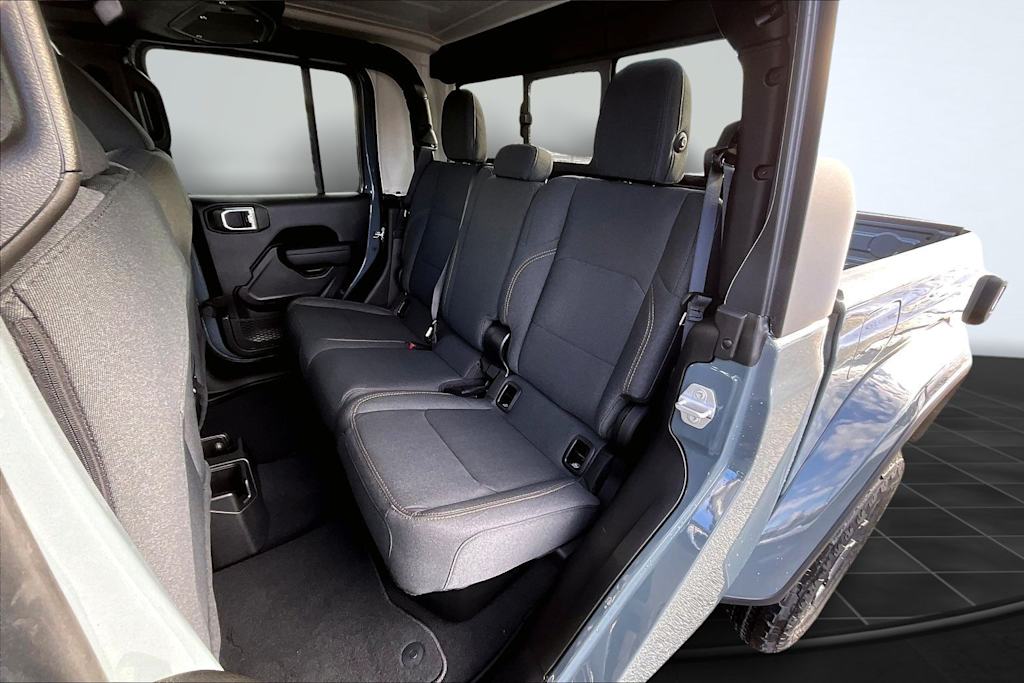 Thumbnail: 2026 Jeep Gladiator - 12