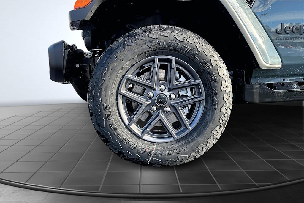 Thumbnail: 2026 Jeep Gladiator - 7