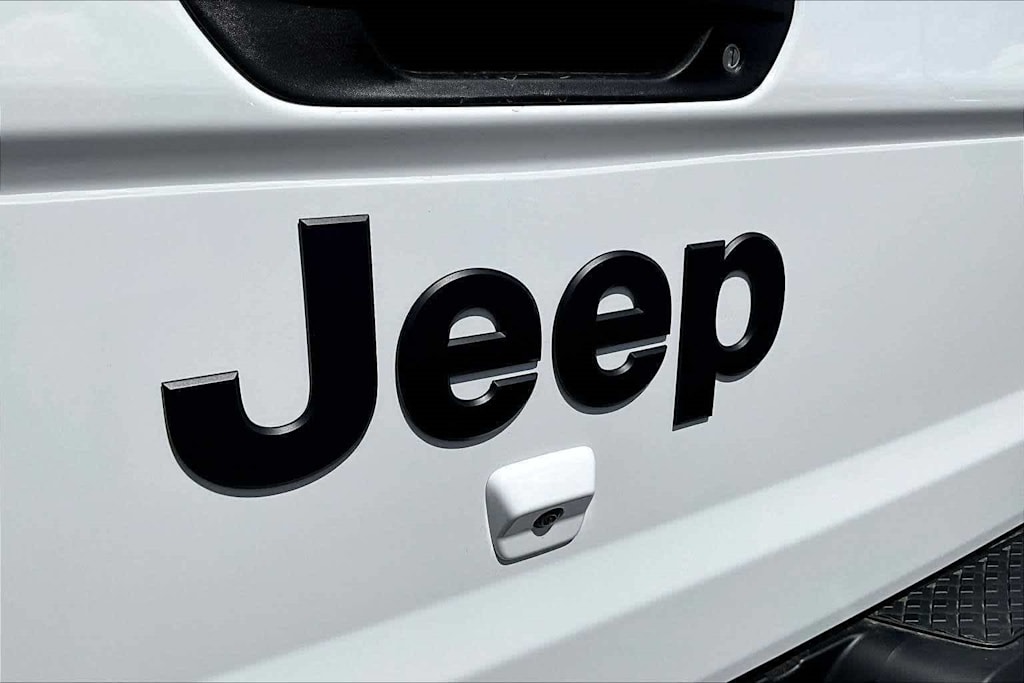 Thumbnail: 2025 Jeep Gladiator - 5