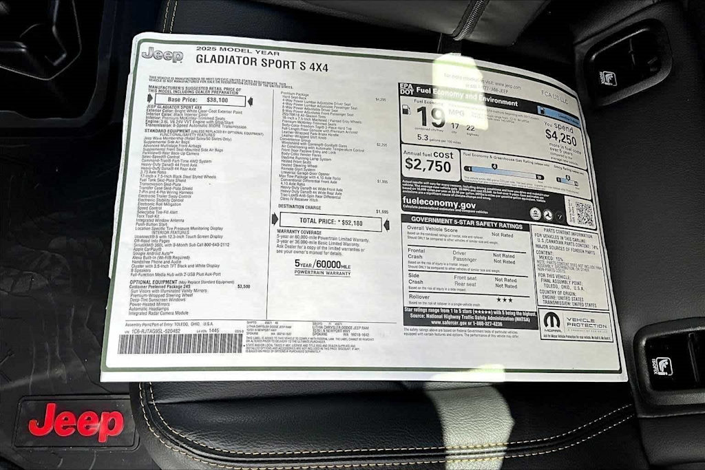 Thumbnail: 2025 Jeep Gladiator - 10