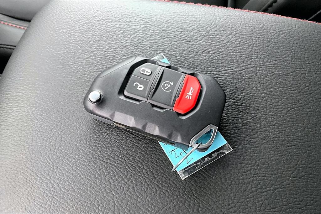 Thumbnail: 2026 Jeep Gladiator - 19