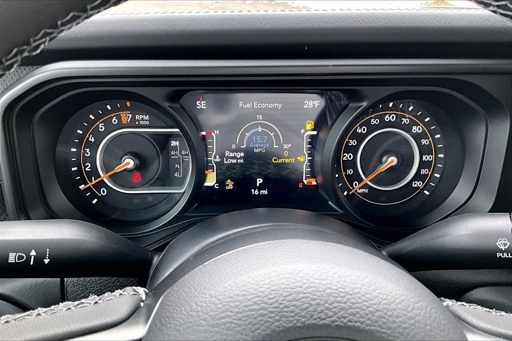 Thumbnail: 2026 Jeep Gladiator - 17