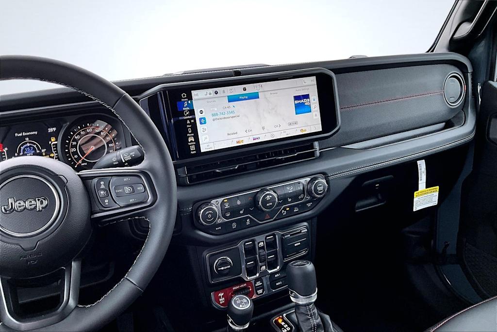 Thumbnail: 2026 Jeep Gladiator - 15