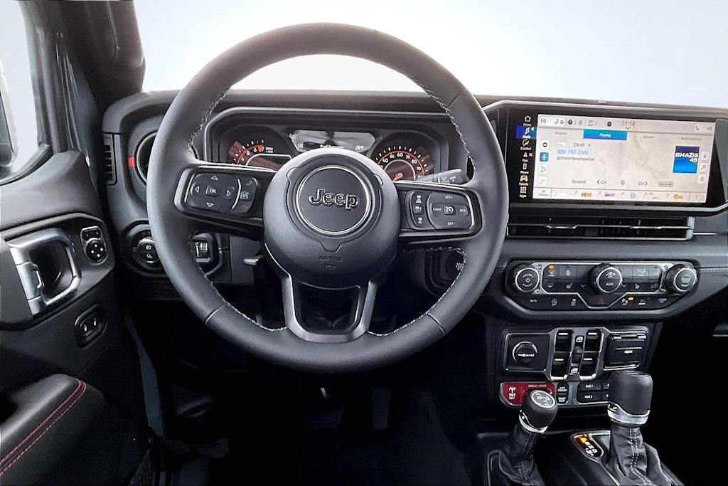 Thumbnail: 2026 Jeep Gladiator - 14