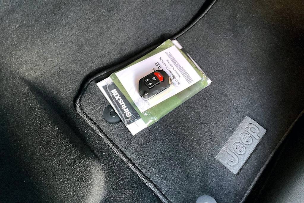 Thumbnail: 2026 Jeep Gladiator - 18