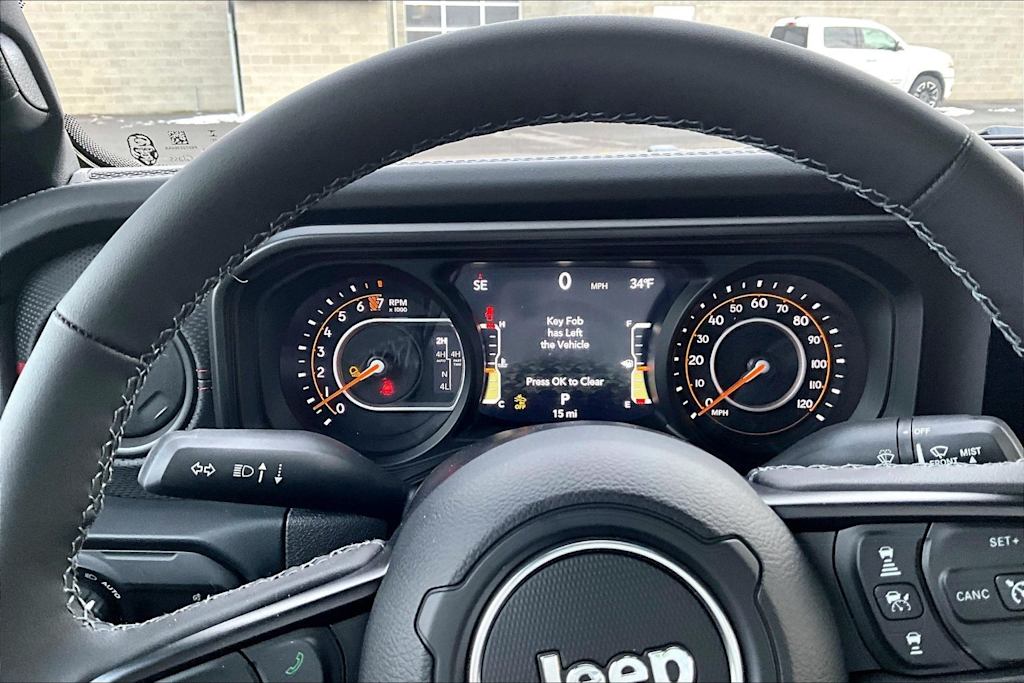 Thumbnail: 2026 Jeep Gladiator - 16