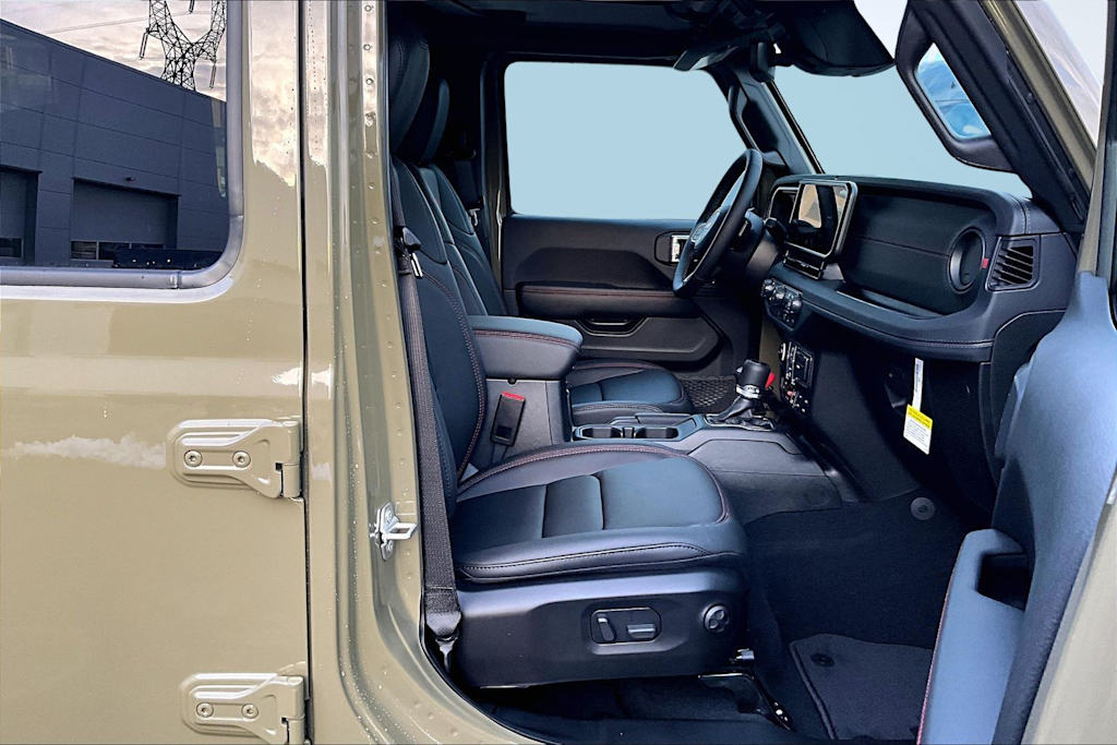 Thumbnail: 2026 Jeep Gladiator - 21