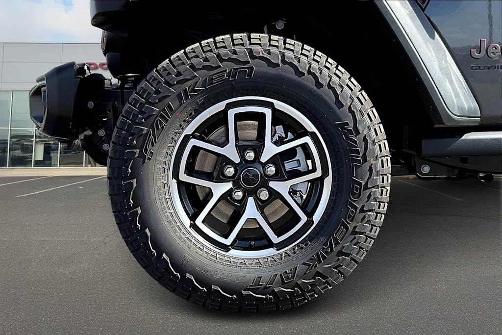 Thumbnail: 2025 Jeep Gladiator - 6