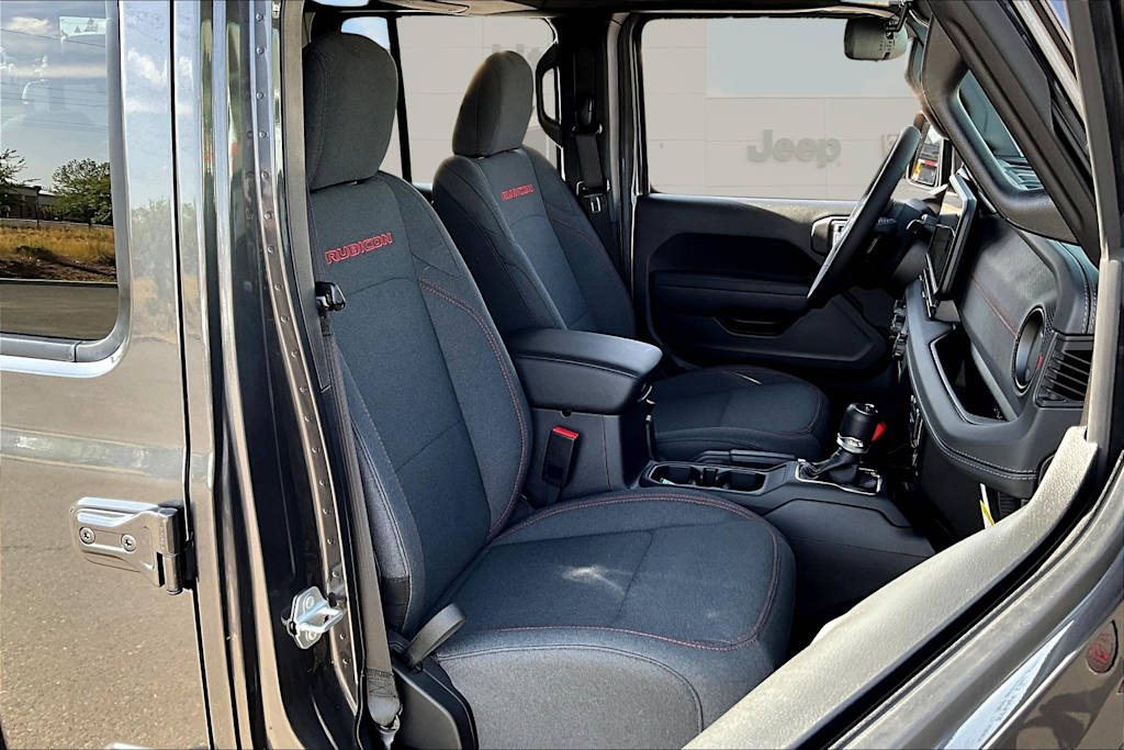 Thumbnail: 2025 Jeep Gladiator - 9