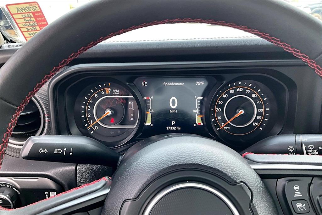 Thumbnail: 2025 Jeep Gladiator - 17
