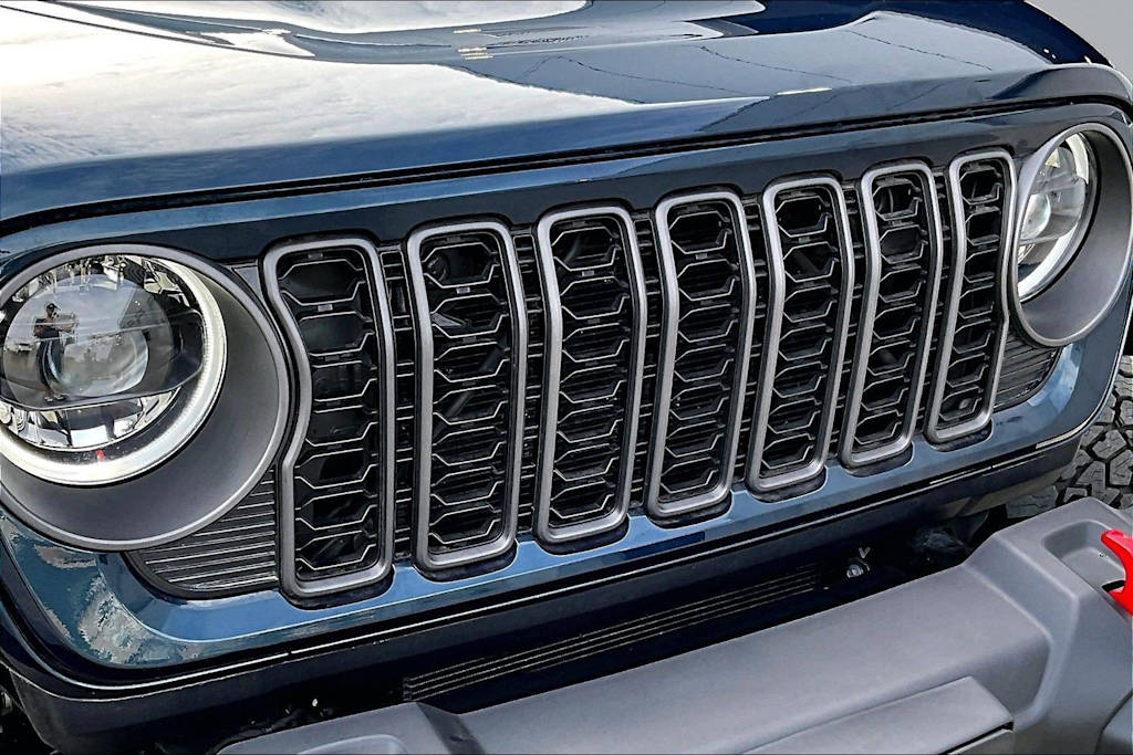 Thumbnail: 2025 Jeep Gladiator - 33