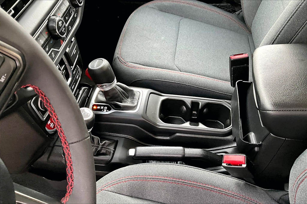 Thumbnail: 2025 Jeep Gladiator - 16