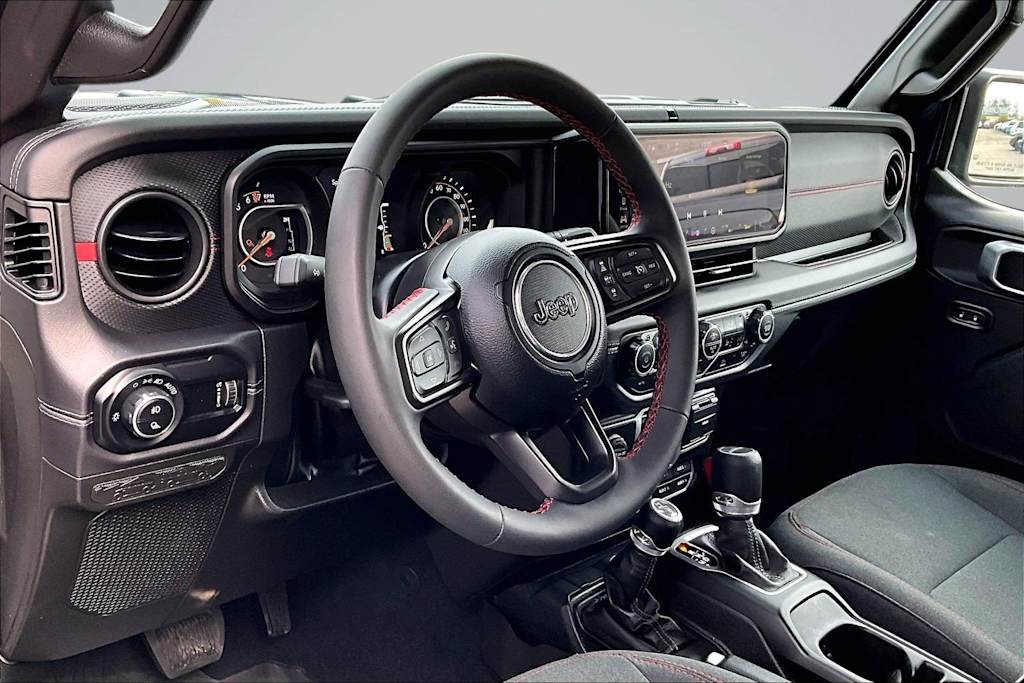 Thumbnail: 2025 Jeep Gladiator - 2