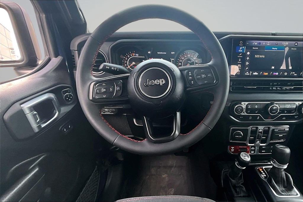Thumbnail: 2025 Jeep Gladiator - 14