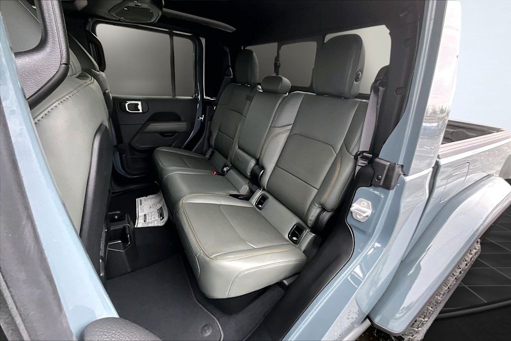 Thumbnail: 2026 Jeep Gladiator - 13