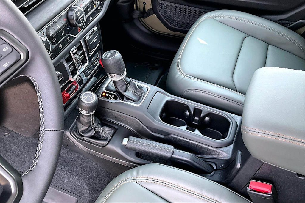 Thumbnail: 2026 Jeep Gladiator - 16