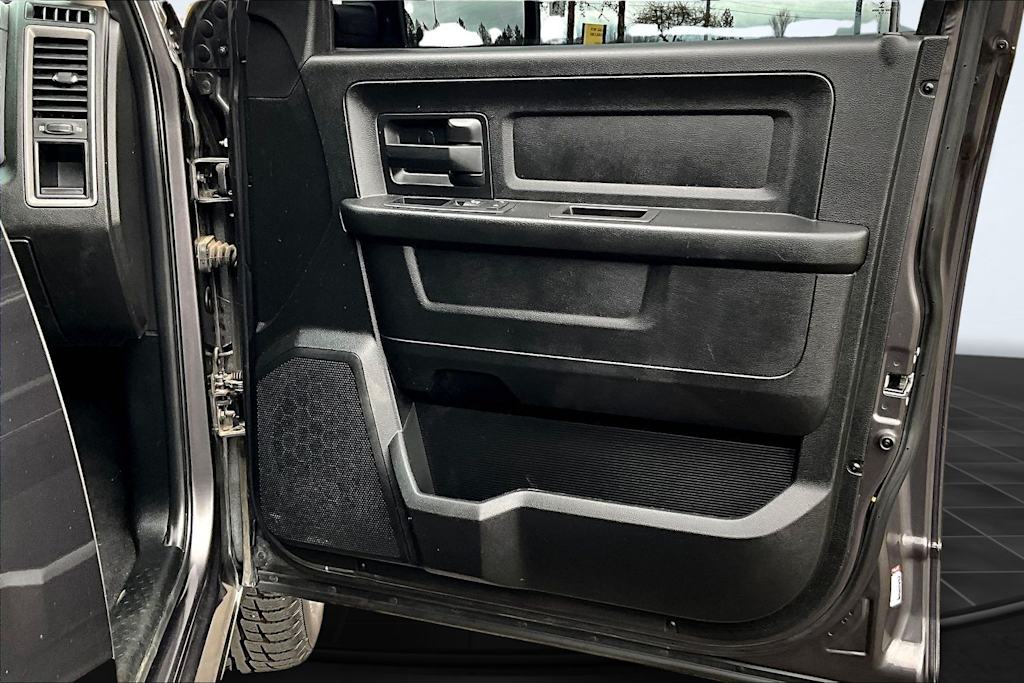 Thumbnail: 2019 RAM 1500 - 28