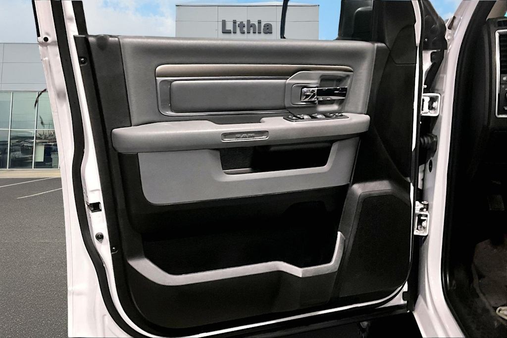 Thumbnail: 2020 RAM 1500 - 28