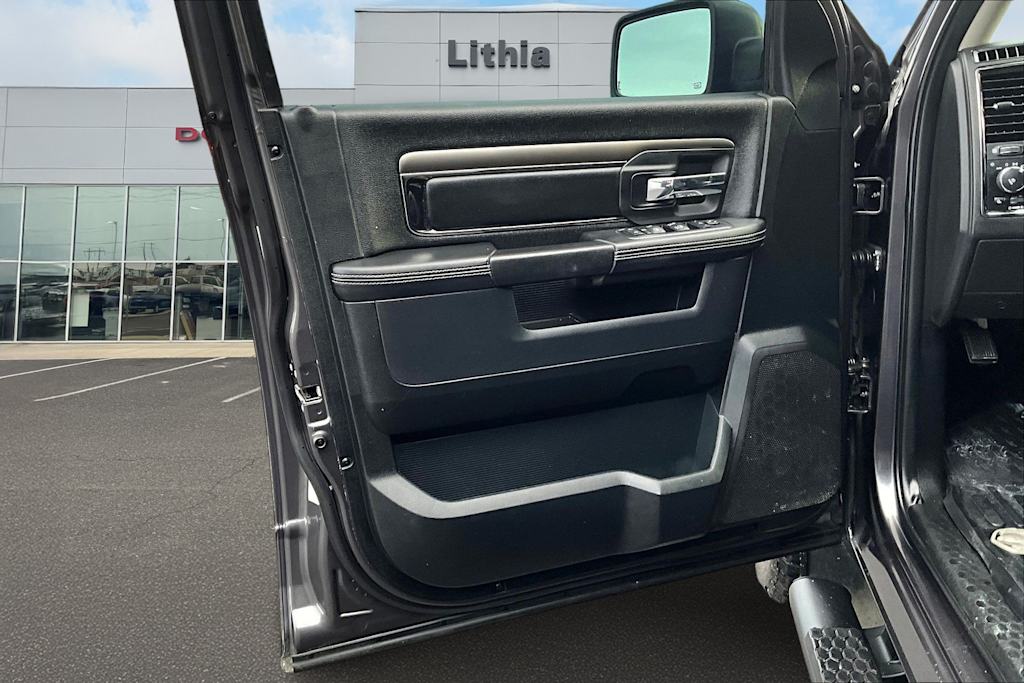 Thumbnail: 2016 RAM 1500 - 28