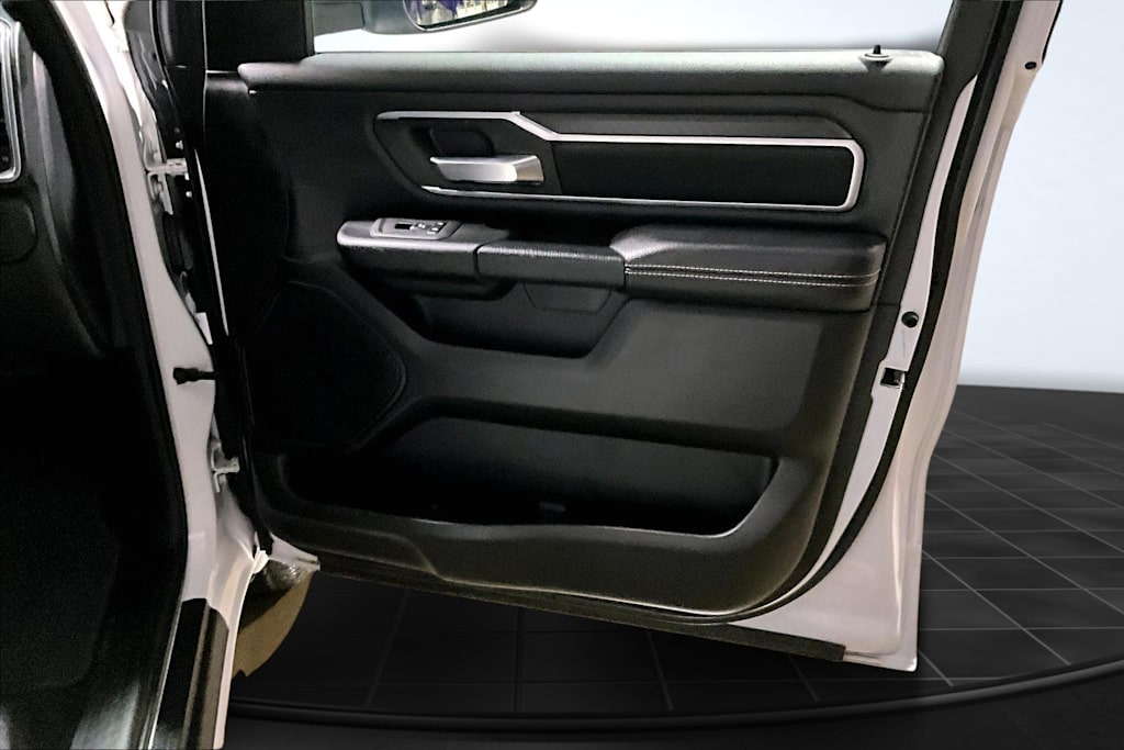 Thumbnail: 2025 RAM 1500 - 28