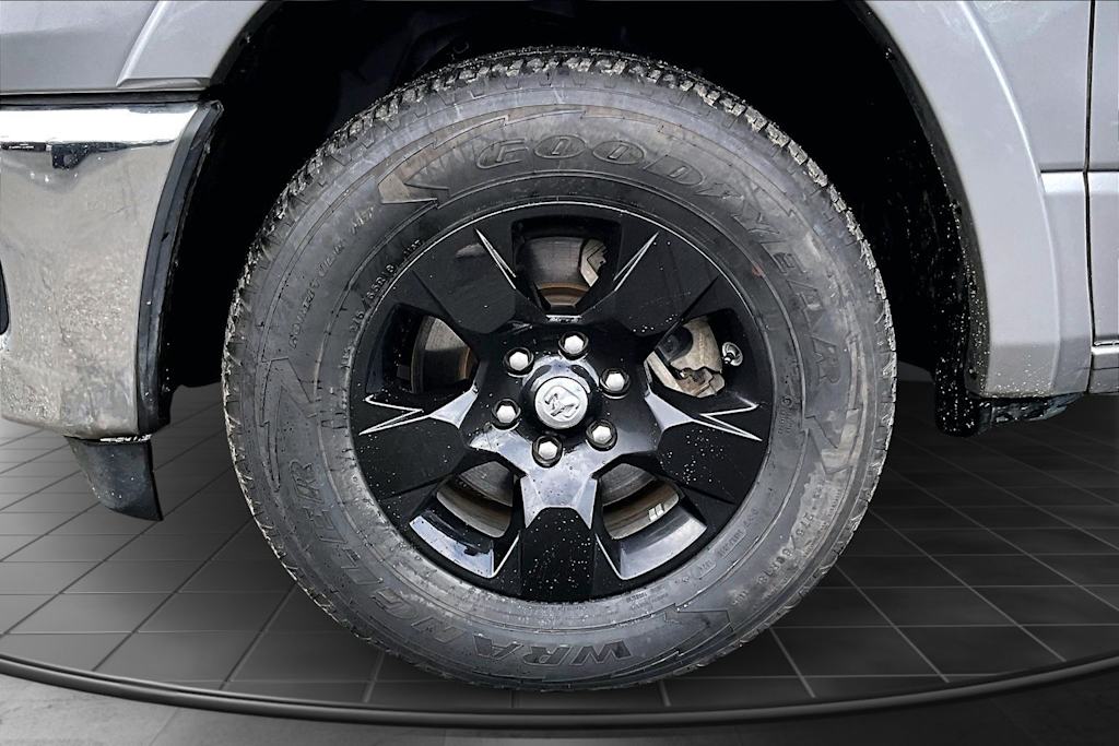 Thumbnail: 2025 RAM 1500 - 8