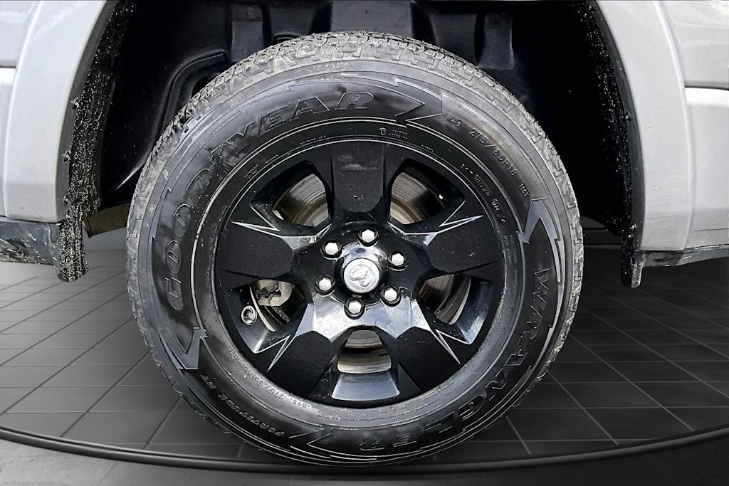 Thumbnail: 2025 RAM 1500 - 35