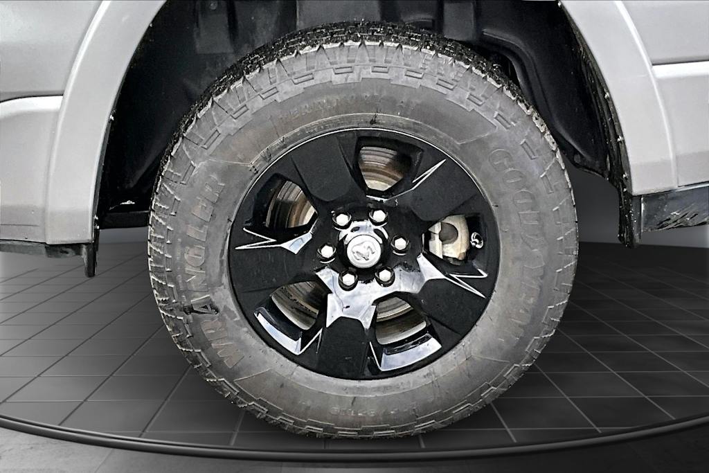 Thumbnail: 2025 RAM 1500 - 36