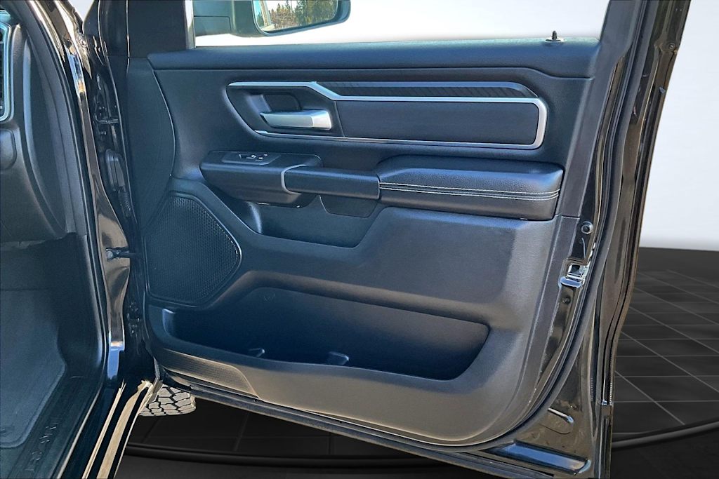 Thumbnail: 2025 RAM 1500 - 29