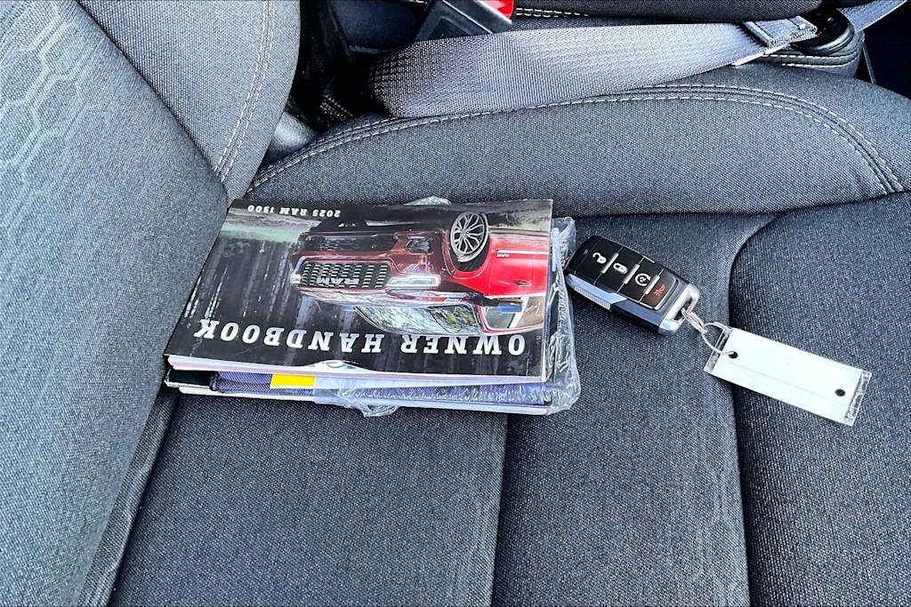 Thumbnail: 2025 RAM 1500 - 18