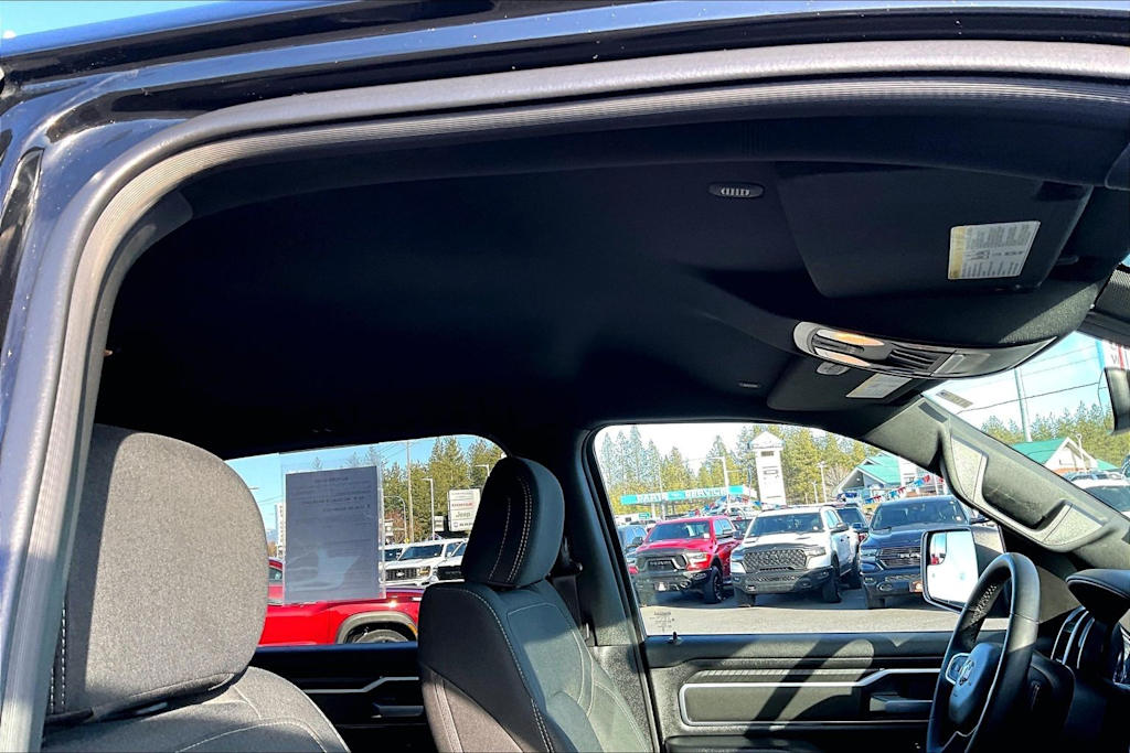 Thumbnail: 2025 RAM 1500 - 30