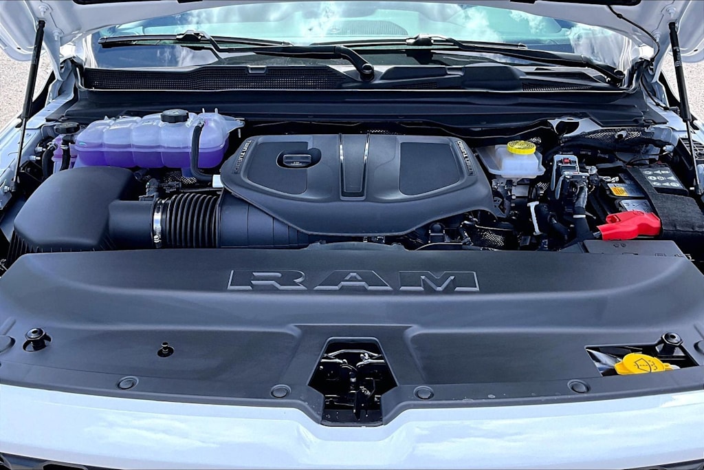 Thumbnail: 2026 RAM 1500 - 9