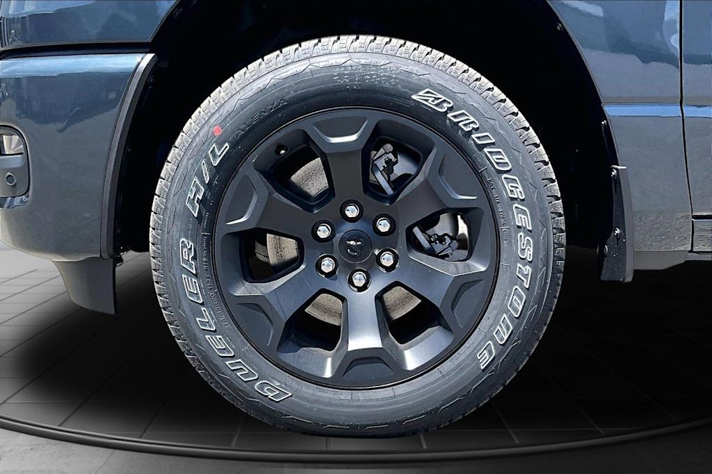 Thumbnail: 2026 RAM 1500 - 7